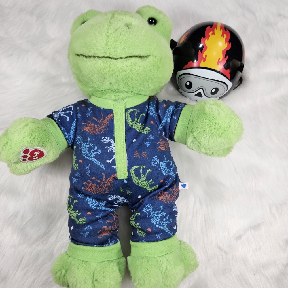 Build-A-Bear Green Frog & Accessories